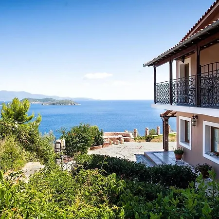 Aparthotel Fiorella Sea View 2*