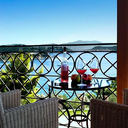 Fiorella Sea View Aparthotel Megali Ammos (Skiathos)