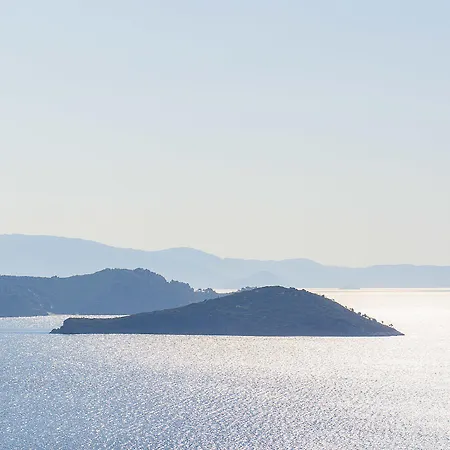 Fiorella Sea View 4*