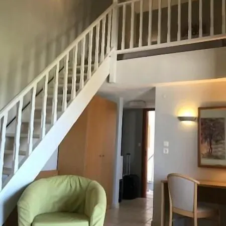 Fiorella Sea View شقة فندقية شاطئ ميغالي أموس