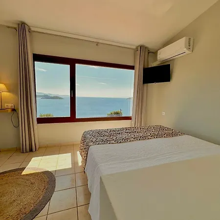 Fiorella Sea View Hotel de apartamente