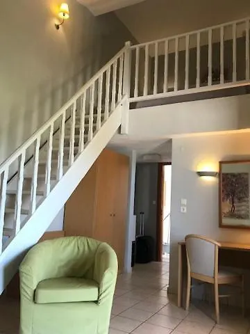 公寓式酒店 Fiorella Sea View