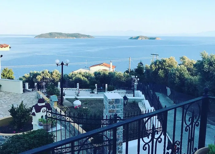 Fiorella Sea View 4* 梅加利阿莫斯