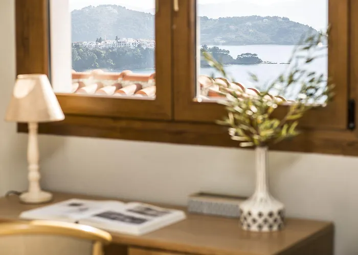 Fiorella Sea View 4* 梅加利阿莫斯