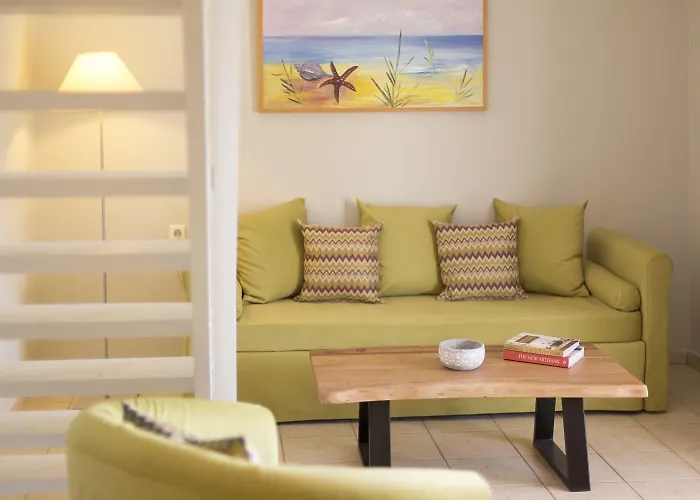 Fiorella Sea View 公寓式酒店 4*