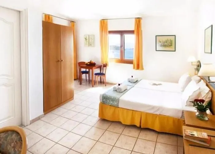 Fiorella Sea View 4*