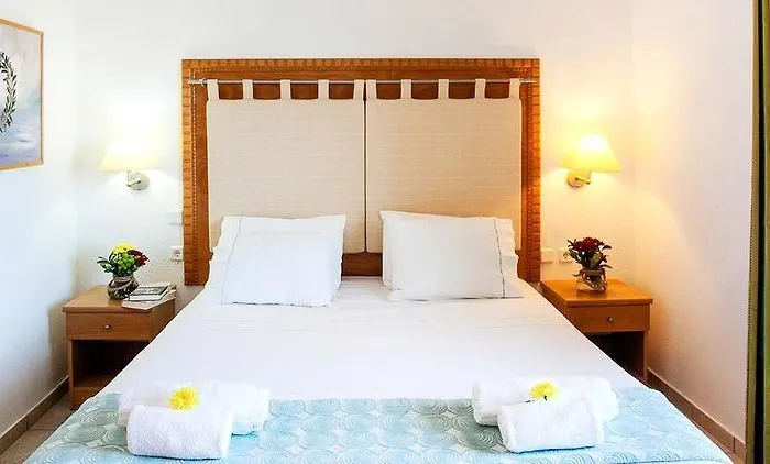 公寓式酒店 Fiorella Sea View 4*