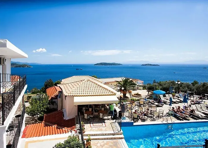 公寓式酒店 Fiorella Sea View 4*