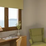 Fiorella Sea View Aparthotel 4*