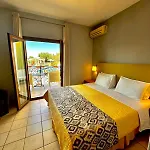 Fiorella Sea View Aparthotel 4*