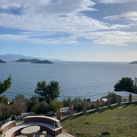 Aparthotel Fiorella Sea View 4*